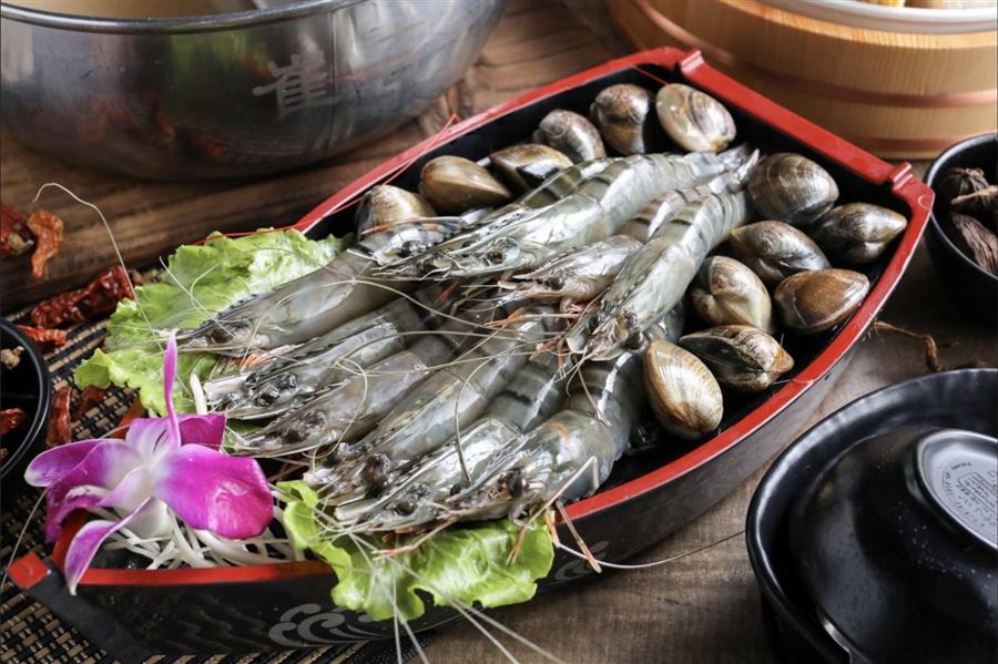 鮮蝦蛤蜊海鮮船